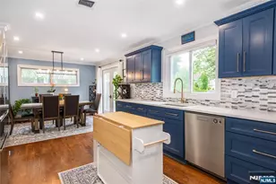 19 Plymouth Pl, Roseland, NJ 07068 - Photo 11