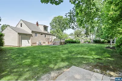 20 Dojean Court, Bergenfield, NJ 07621 - Photo 45