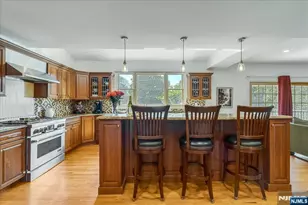 254 Hoppers Ln, Paramus, NJ 07652 - Photo 11
