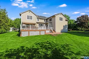 254 Hoppers Ln, Paramus, NJ 07652 - Photo 33