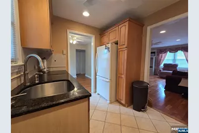 18A Elmwood Court 18A #18A, Elmwood Park, NJ 07407 - Photo 13