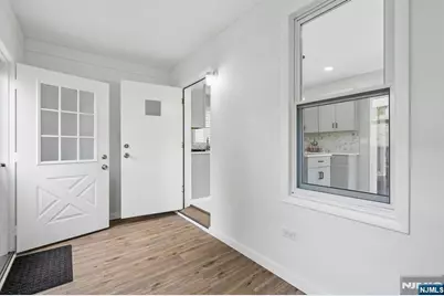 52 Central Avenue, Dover, NJ 07801 - Photo 9