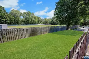 22 Hampton Ct 422, Washington Township, NJ 07676 - Photo 25