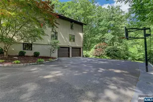 364 Canterbury Ln, Wyckoff Township, NJ 07481 - Photo 7