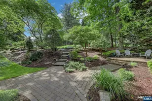 364 Canterbury Ln, Wyckoff Township, NJ 07481 - Photo 5