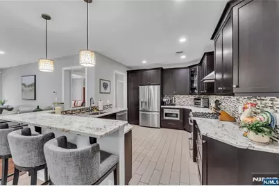32 Cherrywood Court 7004 #7004, River Vale Township, NJ 07675 - Photo 13