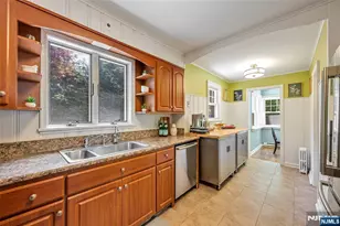 630 Wyndemere Ave, Ridgewood, NJ 07450 - Photo 11
