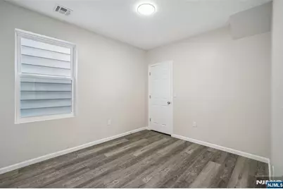 77 Madison Avenue, Paterson, NJ 07524 - Photo 23