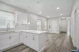 77 Madison Ave, Paterson, NJ 07524 - Photo 9