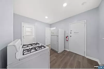 134 Dewey Street, Newark, NJ 07112 - Photo 9