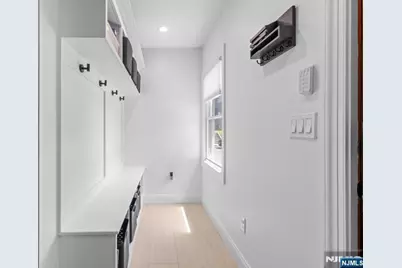 385 Copeland Avenue, Lyndhurst Township, NJ 07071 - Photo 13
