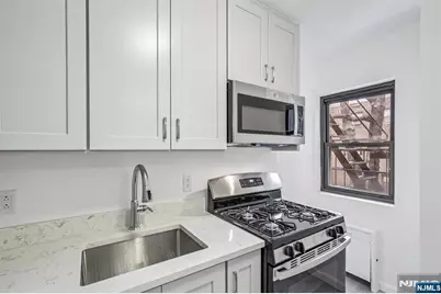 3060 Edwin Avenue 4C #4C, Fort Lee, NJ 07024 - Photo 17