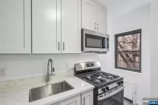 3060 Edwin Ave 4C, Fort Lee, NJ 07024 - Photo 17