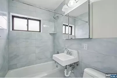 3060 Edwin Avenue 4C #4C, Fort Lee, NJ 07024 - Photo 1