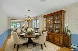 98 Vassar Dr, Paramus, NJ 07652 - Photo 7