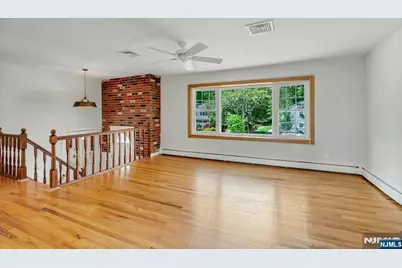 98 Vassar Drive, Paramus, NJ 07652 - Photo 5