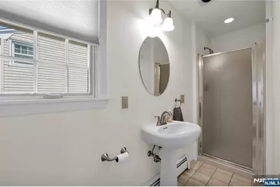 35 Old Orchard Court, Cedar Grove, NJ 07009 - Photo 17