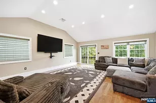 17 Kiowa Terrace, Oakland, NJ 07436 - Photo 13