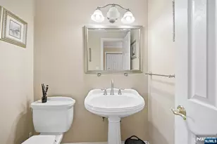 101 Walnut St, Oakland, NJ 07436 - Photo 11