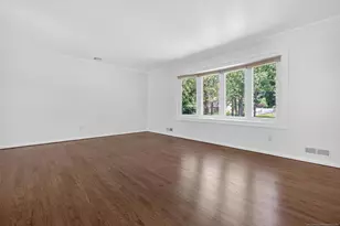 7 Willowbrook Rd, Hillsdale, NJ 07642 - Photo 5