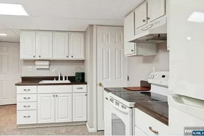 45 W Oldis Street, Rochelle Park Township, NJ 07662 - Photo 33