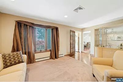 45 W Oldis Street, Rochelle Park Township, NJ 07662 - Photo 11