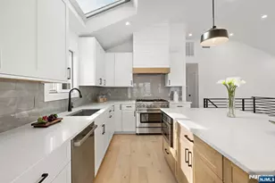 27 Shore Rd, Edgewater, NJ 07020 - Photo 7