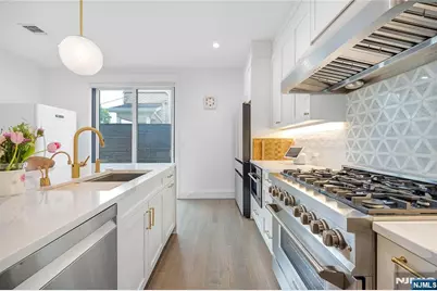471 1st Street A #A, Palisades Park, NJ 07650 - Photo 19