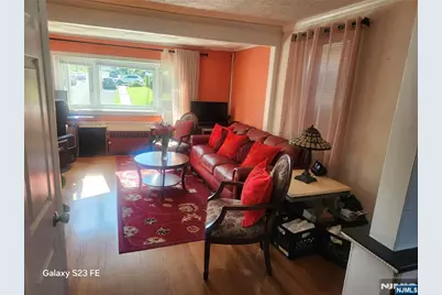 75 Franklin Avenue, Bergenfield, NJ 07621 - Photo 3
