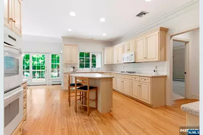 7 Alex Court, Wyckoff Township, NJ 07481 - Photo 11