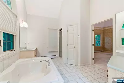 7 Alex Court, Wyckoff Township, NJ 07481 - Photo 17