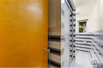 1042 Harvard Place, Fort Lee, NJ 07024 - Photo 45