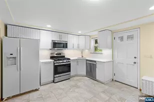 1042 Harvard Pl, Fort Lee, NJ 07024 - Photo 37