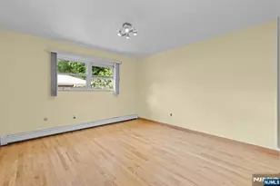 1042 Harvard Pl, Fort Lee, NJ 07024 - Photo 27