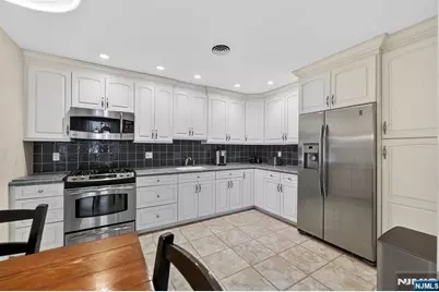 416 Bromley Place 416C #416C, Wyckoff Township, NJ 07481 - Photo 3