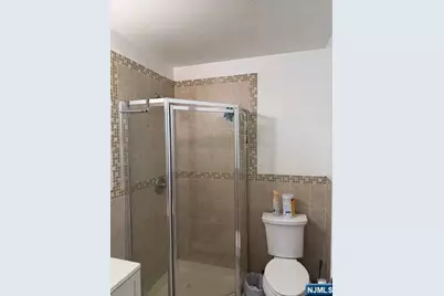 56 Hamilton Avenue, Fairview, NJ 07022 - Photo 3