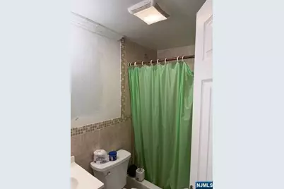 56 Hamilton Avenue, Fairview, NJ 07022 - Photo 11
