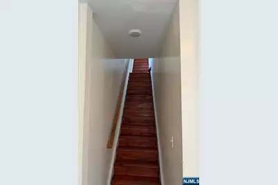 56 Hamilton Avenue, Fairview, NJ 07022 - Photo 9