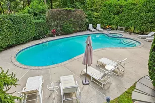 400 Faletti Cir, River Vale Township, NJ 07675 - Photo 5