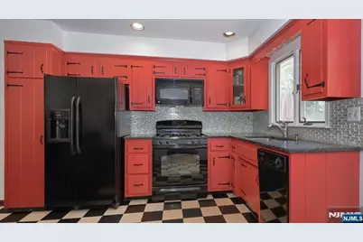 277 French Hill Road, Wayne, NJ 07470 - Photo 9