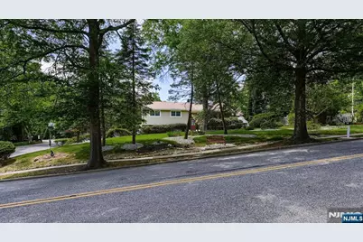 277 French Hill Road, Wayne, NJ 07470 - Photo 3