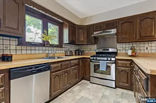 525 S Maple Ave, Glen Rock, NJ 07452 - Photo 21