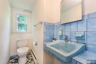 107 Highland Ave, Bergenfield, NJ 07621 - Photo 31