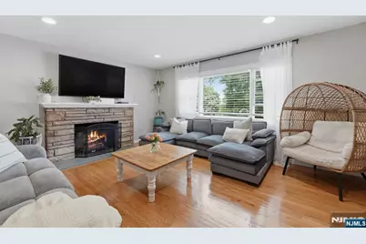 118 Wortendyke Avenue, Emerson, NJ 07630 - Photo 5