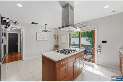 118 Wortendyke Avenue, Emerson, NJ 07630 - Photo 11