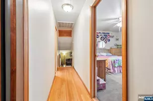 123 Midwood Rd, Paramus, NJ 07652 - Photo 21