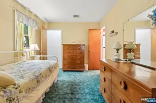 123 Midwood Rd, Paramus, NJ 07652 - Photo 29