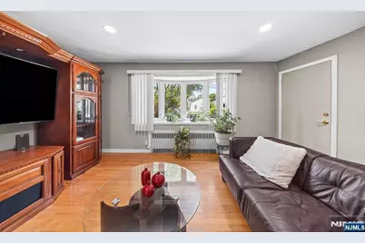 23 Homcy Place, Clifton, NJ 07011 - Photo 5