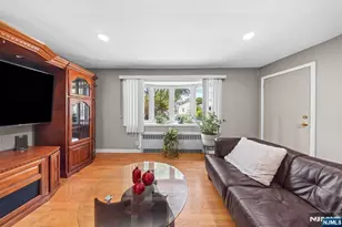 23 Homcy Pl, Clifton, NJ 07011 - Photo 5