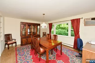 51 Charwalt Dr, Hawthorne, NJ 07506 - Photo 9